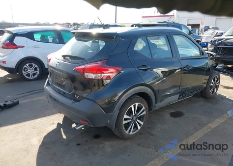 2018 Nissan Kicks Sv z USA, uszkodzony, nr VIN 3N1CP5CU4JL518656
